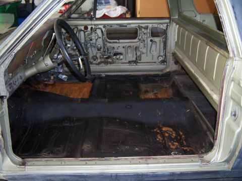 1967 Ford Ranchero - carpet and seat out - where the heck em I going to put all these parts??????