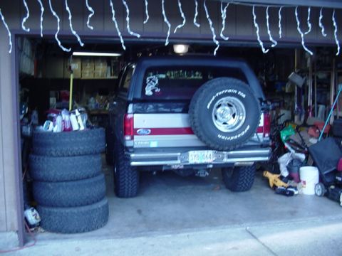 1989 Ford Bronco - Rear veiw of the garage. I fit with 3/4" to spare on the top