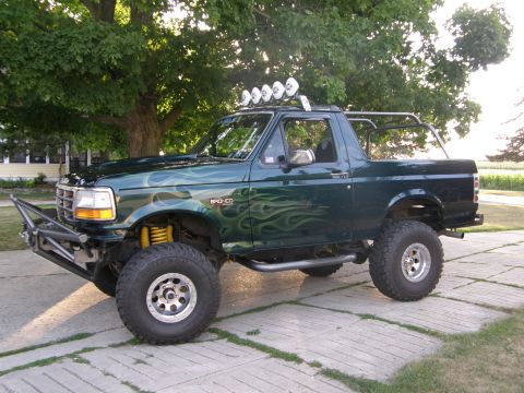 1993 Ford Bronco photo