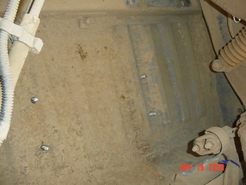 1989 Ford Bronco - Threads on the outside