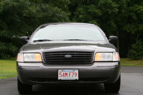 2000 Ford Crown Victoria photo