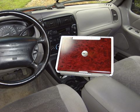 1999 Ford Explorer photo
