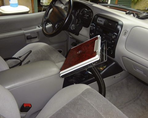 1999 Ford Explorer photo