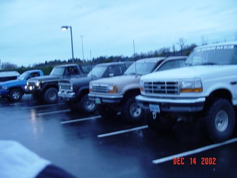 1989 Ford Bronco - The line up at the Chevron before the Ranger station