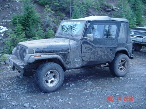 1989 Ford Bronco - Dirty Jeep