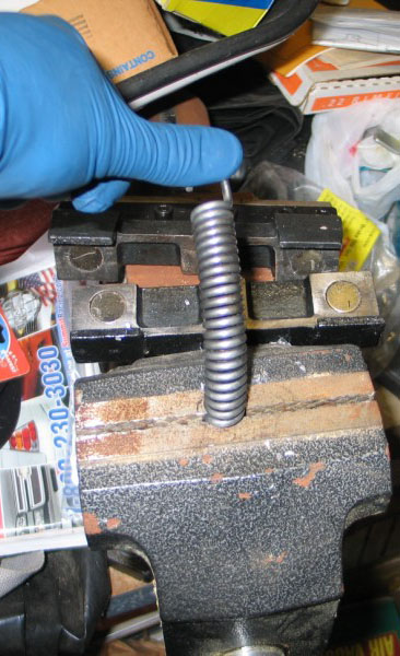 1994 Ford Bronco - Like this. See those gaps when you bend it? Stick pennies in there.