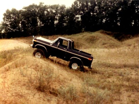1979 Ford Bronco - This 1978 Ford Bronco is shown navigating a sandy terrain.