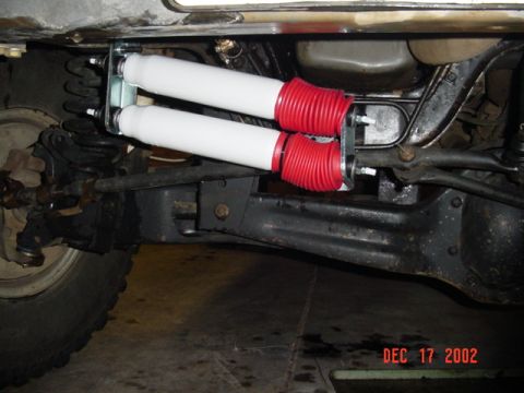 1989 Ford Bronco - I put the shocks on then turned all the way to the compressed side so i will know where to tighten the brackets at.