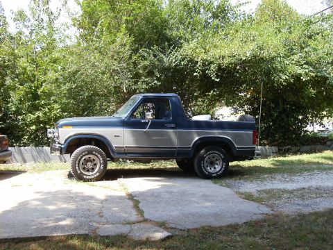 1986 Ford Bronco photo