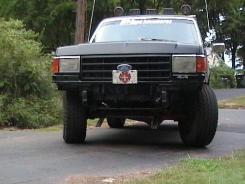 1990 Ford Bronco - new paint