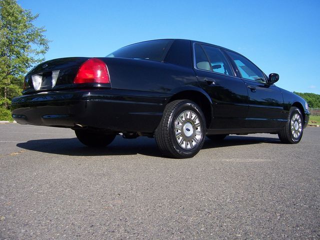 2003 Ford Crown Victoria