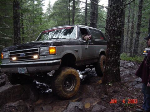1989 Ford Bronco - Some more adjusting