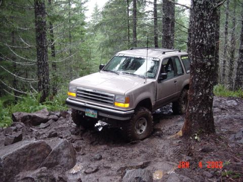 1989 Ford Bronco - The explorer is just so much smaller
