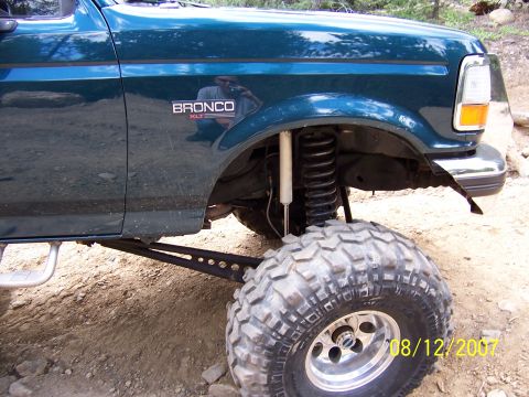 1994 Ford Bronco - Drooping the front.Deaver 6 inch coils,custom long radius arms,rancho 9000