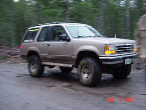 1989 Ford Bronco - Anne comes down the road