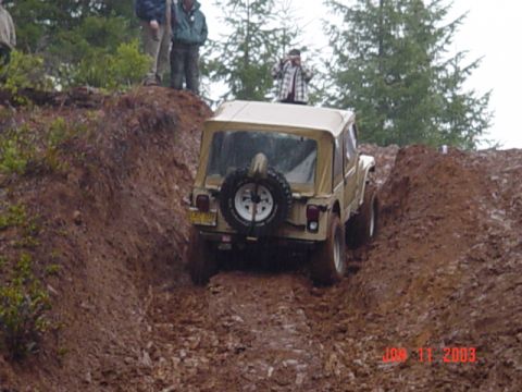 1989 Ford Bronco - CJ7 with V8 gives it a shot and makes it