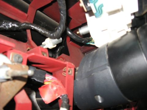 1989 Ford F-250 - Disconnect the speedo to pull the cable thru the pedal assembly.