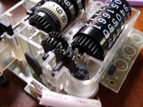 1996 Mercury Grand Marquis - Note the damaged odo/tripometer drive worm gear, a common issue for aging 95-05 style speedo heads which causes failure of the odo/tripomet…