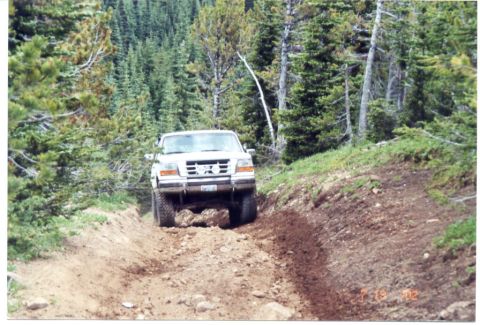 1989 Ford Bronco - No problem! Notice my tire marks on the ground