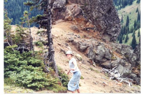 1989 Ford Bronco - Mary heads toward the big rock