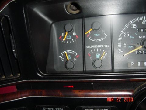 1989 Ford Bronco - Climbing a hill, getting stuck, the oil pressure drops to 0, engine light on