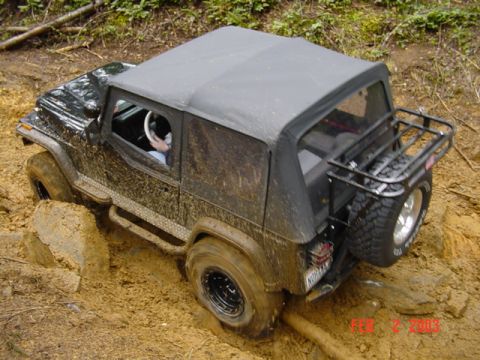 1989 Ford Bronco - Lottle rub on the big rock