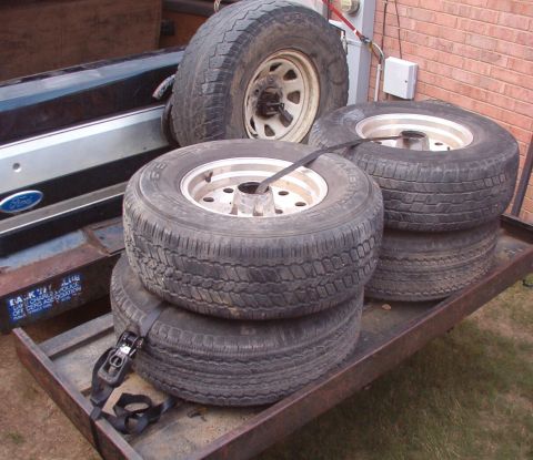 1983 Ford Bronco - SOLD '95 Alloy Rims (stock) from this truck: http://www.supermotors.net/vehicles/registry/media/556257 The tires are off now, but I scuffed…