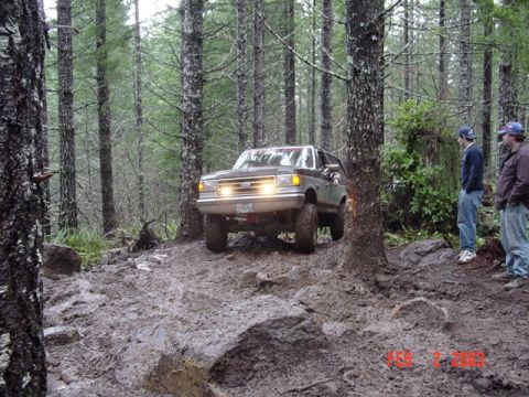 1989 Ford Bronco - Here we go towards the big rock!!