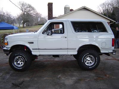 1992 Ford Bronco photo