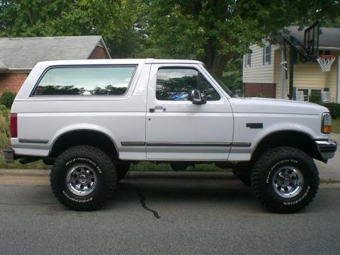 1992 Ford Bronco photo