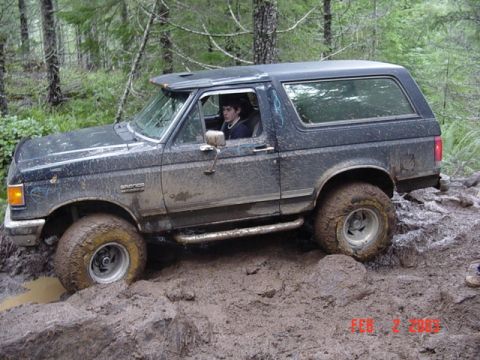 1989 Ford Bronco - Chris getting lined up