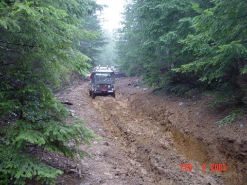 1989 Ford Bronco - Roadblock at the top of Firebreak 5. 2 broken drivelines, and a dead battery