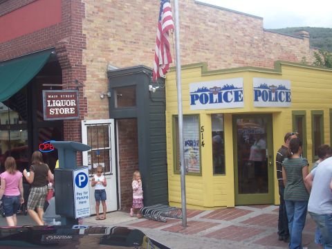 1972 Ford Ranchero - A street scene in Park City shows the police station and a nearby liquor store.
