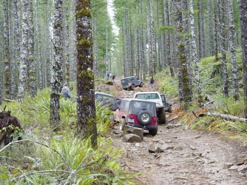 1989 Ford Bronco - Bunch of rigs on Firebreak 5