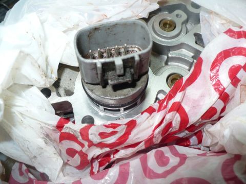 1995 Ford Bronco - 95 solenoid body connector