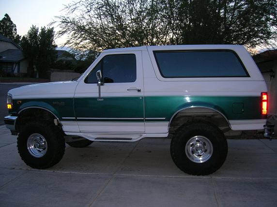 1996 Ford Bronco “Sugar”
