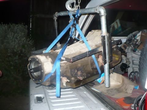 1995 Ford Bronco - strans stand hoop mounted to trans on tailgate