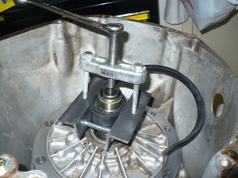 1995 Ford Bronco - diy trans pump puller