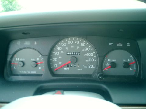2004 Ford Crown Victoria - the dash info center, soon to come a Autometer Tach