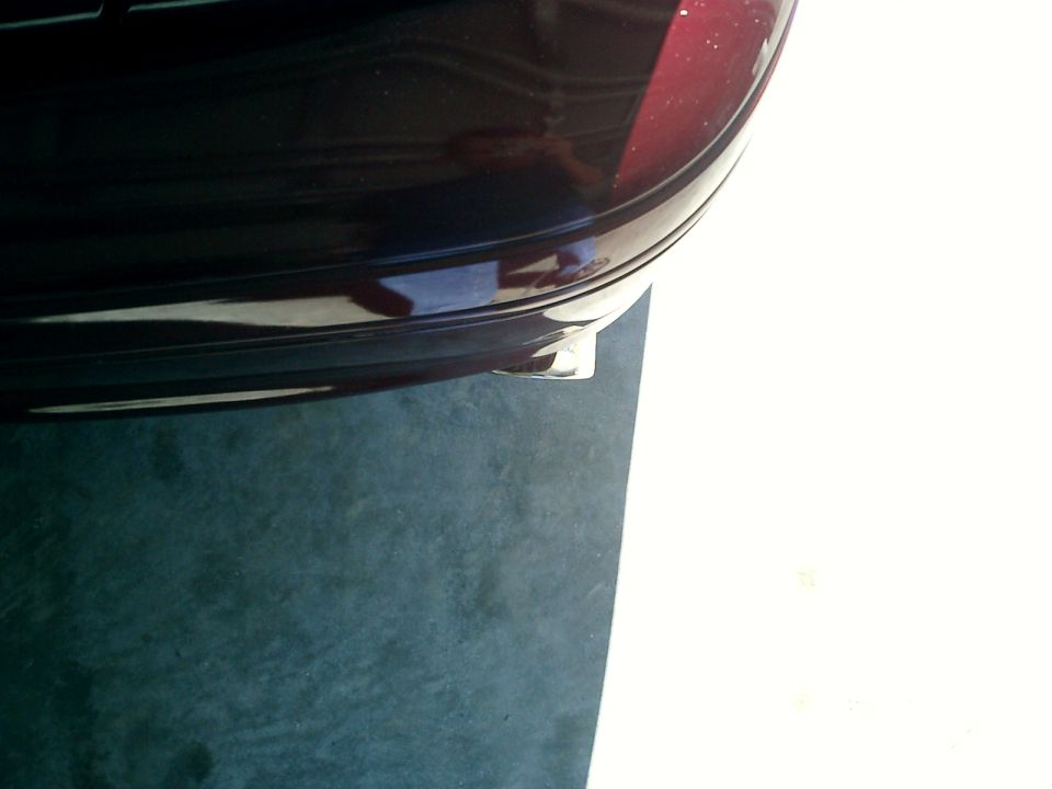 Looking down on the tips from the bumper. Notice that they extend just enuff 2B seen