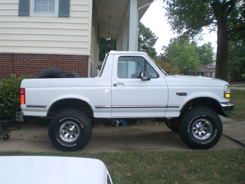 1992 Ford Bronco photo