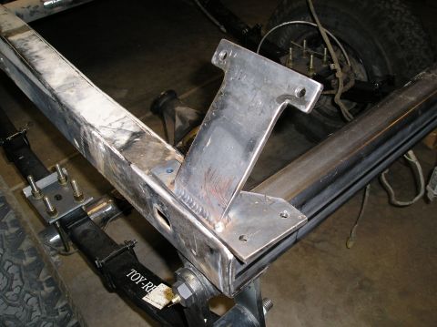 1986 Toyota Hilux - new resi mount, 1/4 plate, overkill? nah