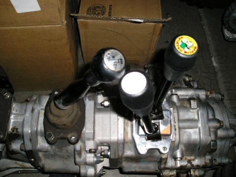 1986 Toyota Hilux - need to modify the front shifter to clear