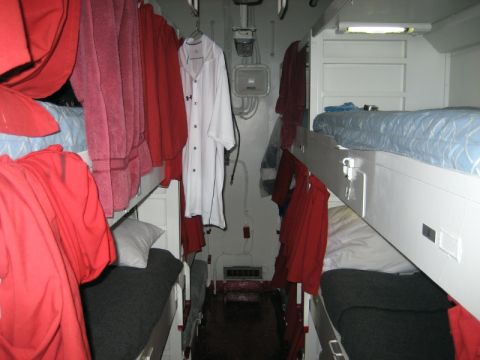 1986 Ford Bronco - Berthing