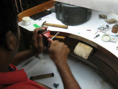 1986 Ford Bronco - Hand Making Jewelry