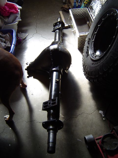 1978 Ford Bronco - D70 back on the garage floor. Wrong spring plates, the ones I ordered are on the way.