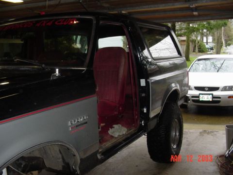 1989 Ford Bronco - Hmm looks kinda cool with no door