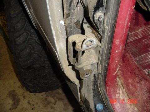 1989 Ford Bronco - Lower one is a little loose