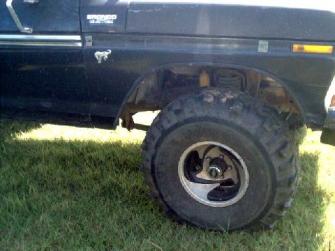 1978 Ford Bronco - trimmed fender