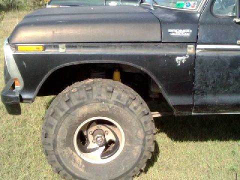 1978 Ford Bronco - trimmed fender